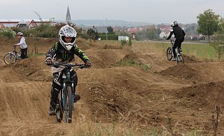 In Warburg gibt es seit 2016 einen Pumptrack. Im Flora-Park soll die Strecke asphaltiert werden. - Archivfoto/Anna-Lena Ryczek
