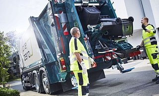 Äußerlich ist dem Müllwagen von Prezero nicht anzusehen, dass es den Inhalt der Biotonnen scannen kann. - Prezero