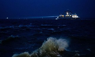 An der Nordsee kann es am verlängerten Wochenende äußerst ungemütlich werden (Archivbild). - Daniel Bockwoldt/dpa