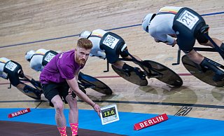 Bundestrainer Meyer darf sich über WM-Bronze freuen. - Sebastian Gollnow/dpa