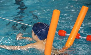 Schwimmkurse können derzeit Pandemiebegint nicht stattfinden. - Pixabay