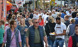 Der verkaufsoffene Sonntag in Bünde war immer gut besucht. - Katharina Eisele