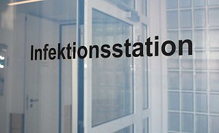 Die 3. Etage wurde im März binnen 48 Stunden zu einer Isolierstation umfunktioniert. - Lukas-Krankenhaus/Michaela Schmidt