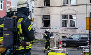 Der Rettungsdienst nahm einen 55-jährigen Mieter in Empfang, der mit Verdacht auf Rauchvergiftung ins Krankenhaus kam. - Christian Mathiesen