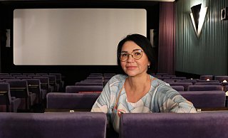Olesya Hemminghaus ist Inhaberin der Immbilie an der Bahnhofstraße und gleichzeitig Betreiberin der Bünder Lichtspiele ("Büli"). - Shannon-Lee Bendig