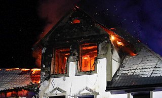 In Hiddenhausen brennt das ehemalige Bordell. - Yvonne Gottschlich