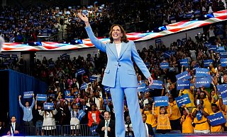 Die US-Demokraten machen bei der Nominierung von Kamala Harris als Präsidentschaftskandidatin Tempo. - John Bazemore/AP