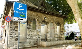 Die öffentliche Toilettenanlage an der Westernmauer war lange wegen "Wartungsarbeiten" geschlossen. Seit Donnerstagmorgen ist sie wieder zugänglich. - Lena Henning