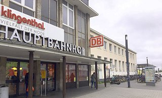 Die Fahrradständer werden in den Bereich der Kurzzeitparkplätze verlagert. - Stadt Paderborn