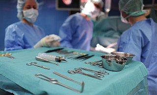 Das HDZ konnte einen Patienten in einer Not-OP retten - dank einer besonderen Spende. - dpa