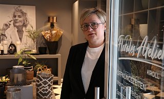 Jeanette Kroll schließt demnächst das Florale Atelier am Rathausplatz in Paderborn. Ihre Ladenfläche wird von Ernstings Family übernommen. - Holger Kosbab