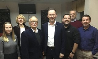 Erweiterter Vorstand und Kreisvorsitzender (v,l.): Lisa John, Alexandra Hellmann, Joachim John, Stephen Paul, Sebastian Kühnemund, Martin Bülter, Jens Koring. - Corina Lass