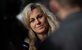 Sieht bei den deutschen WM- Fußballerinnen keine Gefahr des Lagerkollers: Nationalspielerin Lena Lattwein. - Sebastian Gollnow/dpa