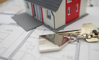 Mehrere Wohn-Immobilien werden demnächst zwangsversteigert. - (Symbolbild) Pixabay/TierraMallorca Mehrere Wohn-Immobilien werden demnächst zwangsversteigert. - (Symbolbild) Pixabay/TierraMallorca