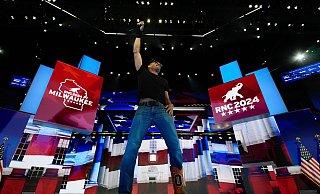 Kid Rock tut beim Parteitag der Republikaner seine Unterstützung für Trump kund - musikalisch. - Paul Sancya/AP/dpa