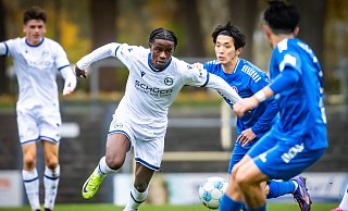 U19-Talent Daniel Sumbu dribbelte sich dank einer starken Vorbereitung bei Arminia Bielefeld weiter in den Fokus. - Sarah Jonek
