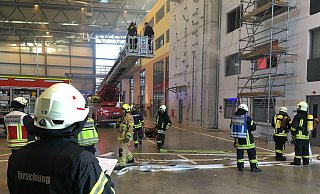 Am Institut der Feuerwehr NRW wurde die IRiS-Software mehreren Praxistests in realitätsnahen Umgebungen unterzogen. - Projekt IRiS