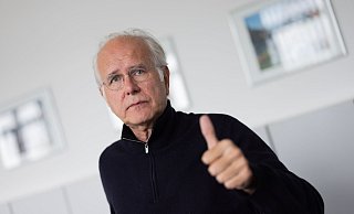 Harald Schmidt freut sich auf die Europameisterschaft und traut Deutschland einiges zu. - Rolf Vennenbernd/dpa