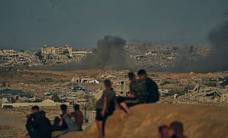 Auch am Montag setzte Israel arabischen Berichten zufolge Angriffe auf den Gazastreifen fort. (Archivbild) - Jehad Alshrafi/AP/dpa
