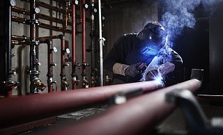 Die Wirtschaftslage in der Region bleibt weiter angespannt. Die Unternehmen haben weniger Aufrträge. - picture alliance / imageBROKER