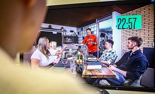 Auftakt beim "perfekten Dinner": Erst um 22.57 serviert István Lajtai aus Spenge sein Dessert. Bei anderen in der OWL-Woche wird es den Nachtisch deutlich früher geben. "Ich wusste, mein Menü wird zeitaufwendig." - Daniel Salmon