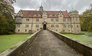 Die Ulenburg wird das Übergangsquartier des Bahnhofsvereins. - Dirk Windmöller