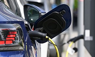 Die Bundesregierung will Elektromobilität einfach, zuverlässig und bezahlbar machen. - Bernd Weißbrod/dpa