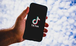 Die Plattform "TikTok" ist besonders bei jungen Menschen beliebt. - (Symbolbild): Pixabay