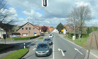 B 65: Die Fahrbahn der Ortsdurchfahrt Wehrendorf wird erneuert. Dafür gibt es in zwei Bauabschnitten Komplettsperrungen. - Joern Spreen-Ledebur