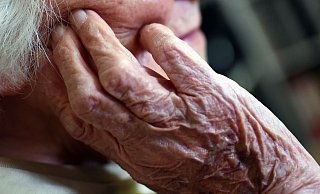 Das für 2022 bereits als besonders stark vorhergesagte Rentenplus soll schmaler ausfallen als gedacht. - Foto: Britta Pedersen/dpa