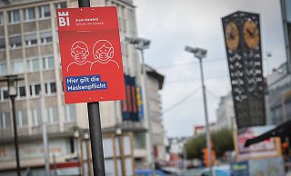 Die Maskenpflicht in der City gilt weiter. - Sarah Jonek