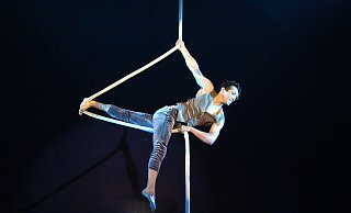 Für die aktuelle Show "Evolution" hat der Zirkus den südamerikanischen Artisten Willi Witt angeheuert. - Ilka Gülker