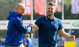 Torsten Lieberknecht (l.) und Lukas Kwasniok, hier noch in Diensten der damaligen Drittligisten Duisburg und Jena, feiern an diesem Freitag ein Wiedersehen in der Paderborner Home-Deluxe-Arena. - picture alliance