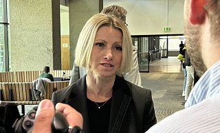 Die Mutter von Philipos Tsanis, Joanna Steinmann-Glogowski, war mit dem Urteil zufrieden. Nun könne sie endlich abschließen und um ihren Sohn trauern, erklärte sie nach der Verhandlung. - Nicole Sielermann