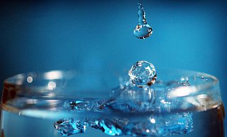 Es könnte knapp werden mit dem Trinkwasser, deshalb planen die Stadtwerke Bielefeld ab 2030 einen Zukauf von 2,5 Millionen Kubikmetern jährlich aus dem Ruhrgebiet. - Sarah Jonek,Sarah Jonek