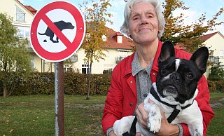 Obwohl es Geld kosten könnte, lassen scheinbar viele Hundebesitzer die Hinterlassenschaften ihres Vierbeiners liegen. - Sandra Wamers