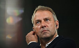 Hat laut einer Umfrage noch die Anerkennung der Bevölkerung: Bundestrainer Hansi Flick. - Bernd Thissen/dpa