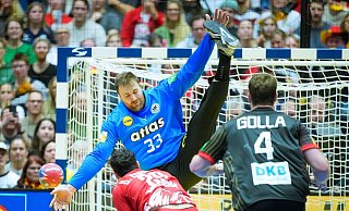 War der überragende Mann beim Sieg der DHB-Auswahl gegen die Schweiz: Torwart Andreas Wolff - Sören Stache/dpa