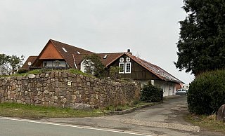 Auf dem ehemaligen Geländer der Lammschlachterei in Frille hat es in der Nacht zu Samstag einen SEK-Einsatz gegeben. - privat