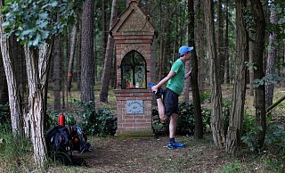 Dehnen tut gut: Stefan Boes, sechs Kilometer hinter Sennelager. - Tyler Larkin