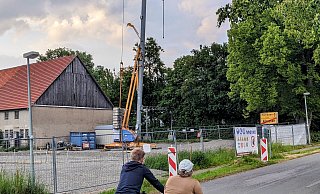 Am Ortsausgang von Bad Driburg-Alhausen in Richtung Pömbsen entsteht direkt an der Kreisstraße der Neubau. - Burkhard Battran
