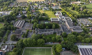 Die Realschule Nord (vorne Bildmitte) hat mehr Anmeldungen als Plätze, die Europaschule mehr Plätze als Anmeldungen. - Thorsten Ulonska