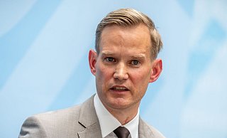 Hendrik Streeck stellt klar: Ihm geht es in der Debatte nicht ums Sparen. (Archivbild) - Michael Kappeler/dpa