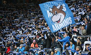 Gegen Erzgebirge Aue konnten die Arminia-Fans spät über wichtige drei Punkte jubeln. - Oliver Krato