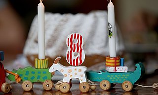 Die "NW" gibt Tipps für Kindergeburtstagsangebot im Kreis Paderborn. Hier finden Sie Indoorspielplätze für Ihr Geburtstagskind und eine Geburtstagsfeier. - picture alliance / Oliver Berg/d
