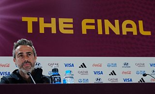 Spaniens Trainer Jorge Vilda bei der Pressekonferenz vor dem WM-Finale. - Abbie Parr/AP