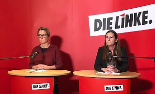 Die Co-Vorsitzenden der Linken, Susanne Hennig-Wellsow (l) und Janine Wissler (Archivbild). - Foto: Jörg Ratzsch/dpa