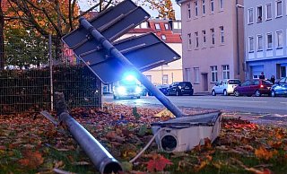 Auf der Heeper Straße in Bielefeld hat es am Freitagabend einen Unfall gegeben. - Neue Westfälische