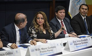 Richter des Obersten Wahltribunals schickten die Kandidaten Torres und Arévalo in die Stichwahl in Guatemala. - Wilder Lopez/AP