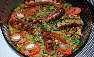 Lecker: Kohlrabi mit Bratwurst sieht schon optisch gut aus. - Harald Lembke